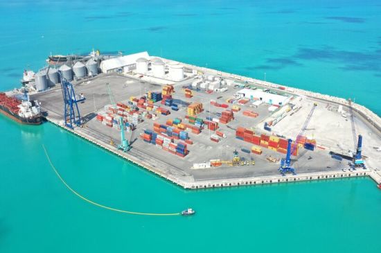 APM Terminals incrementa equipamiento para movimiento de contenedores